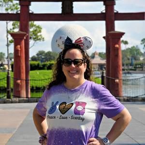 Meet your Posher, Laurie